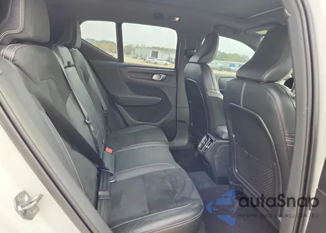 2021 Volvo Xc40 T5 R-Design из США, поврежденный, VIN YV4162UM9M2562790